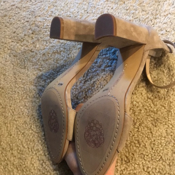 Vince Camuto Heels - Picture 3 of 4